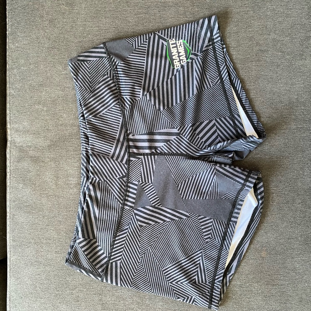 Born primitive shorts